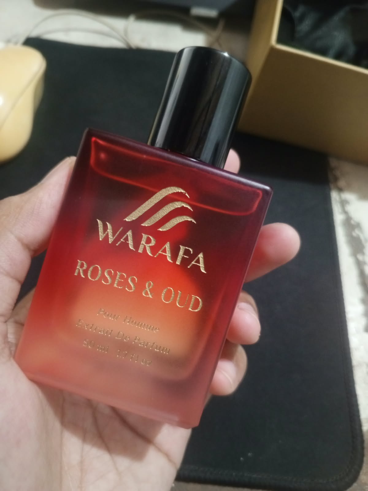 ROSES & OUD